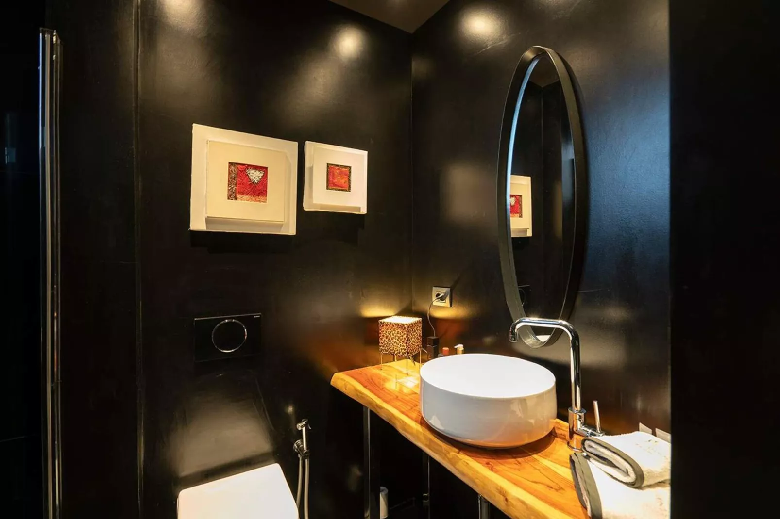 MI Casati 24-Bathroom