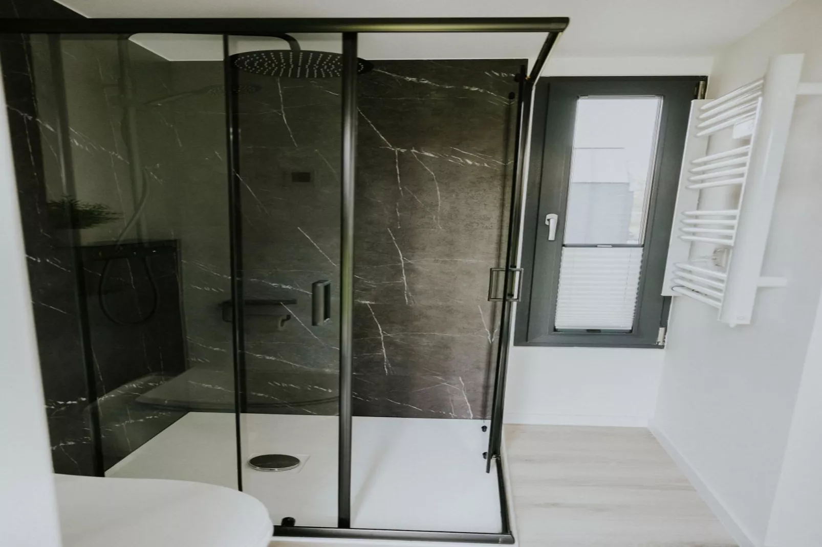 Tiny house XL | 2-4 persoons-Salle de bain