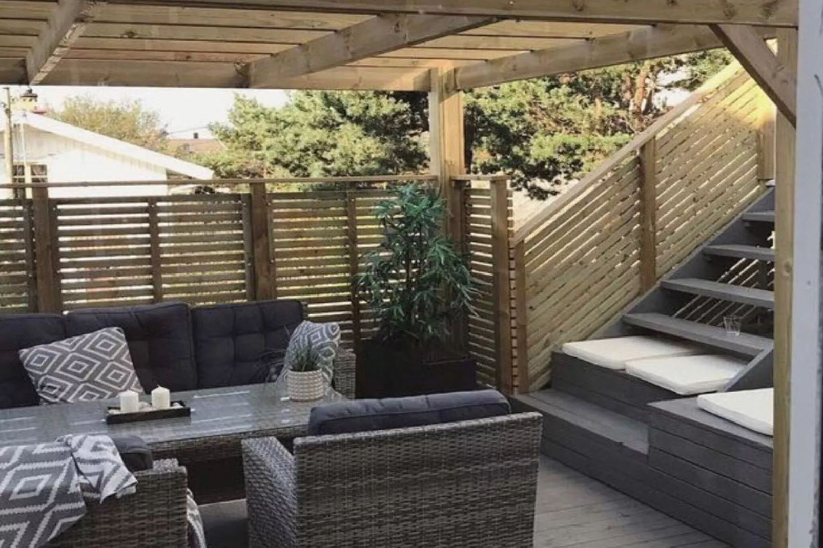 Strandhaus in Sandvik mit Pool-Im Freien