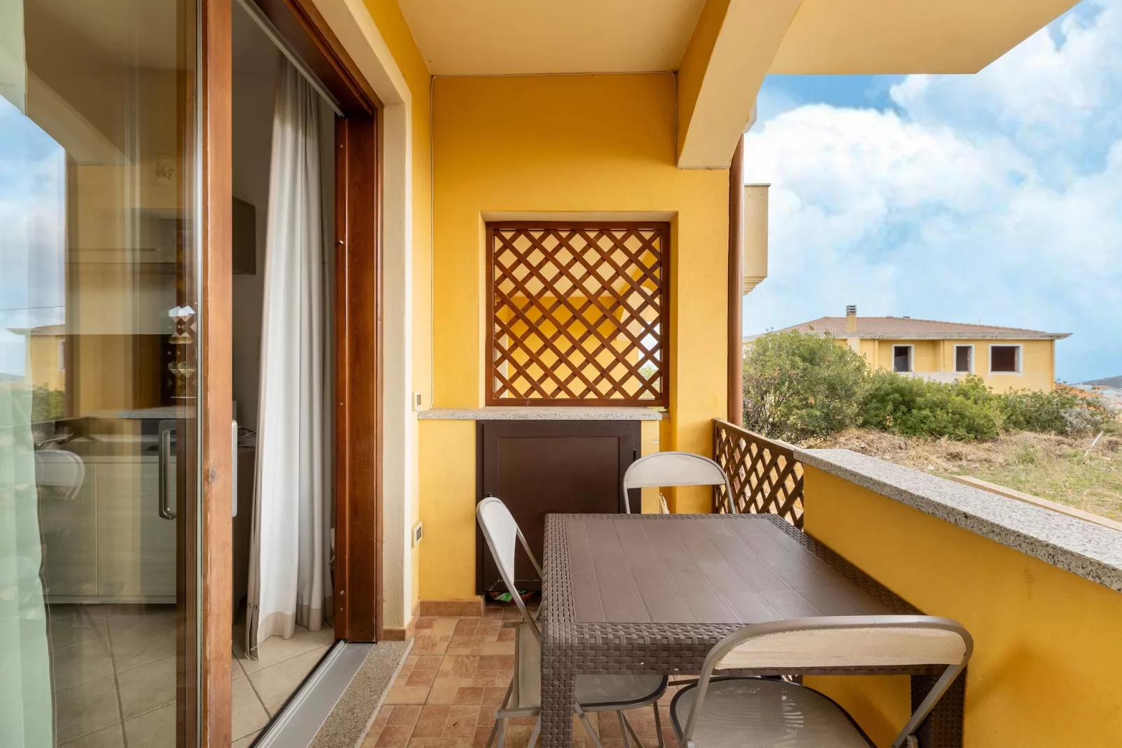 ELEONORA-Terrasse/Balkon