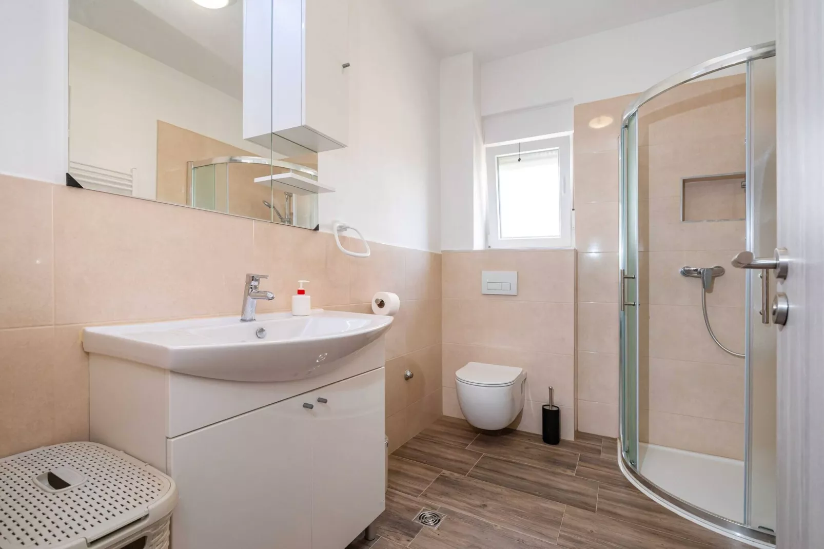 Apartment Blagdan 2-Badezimmer