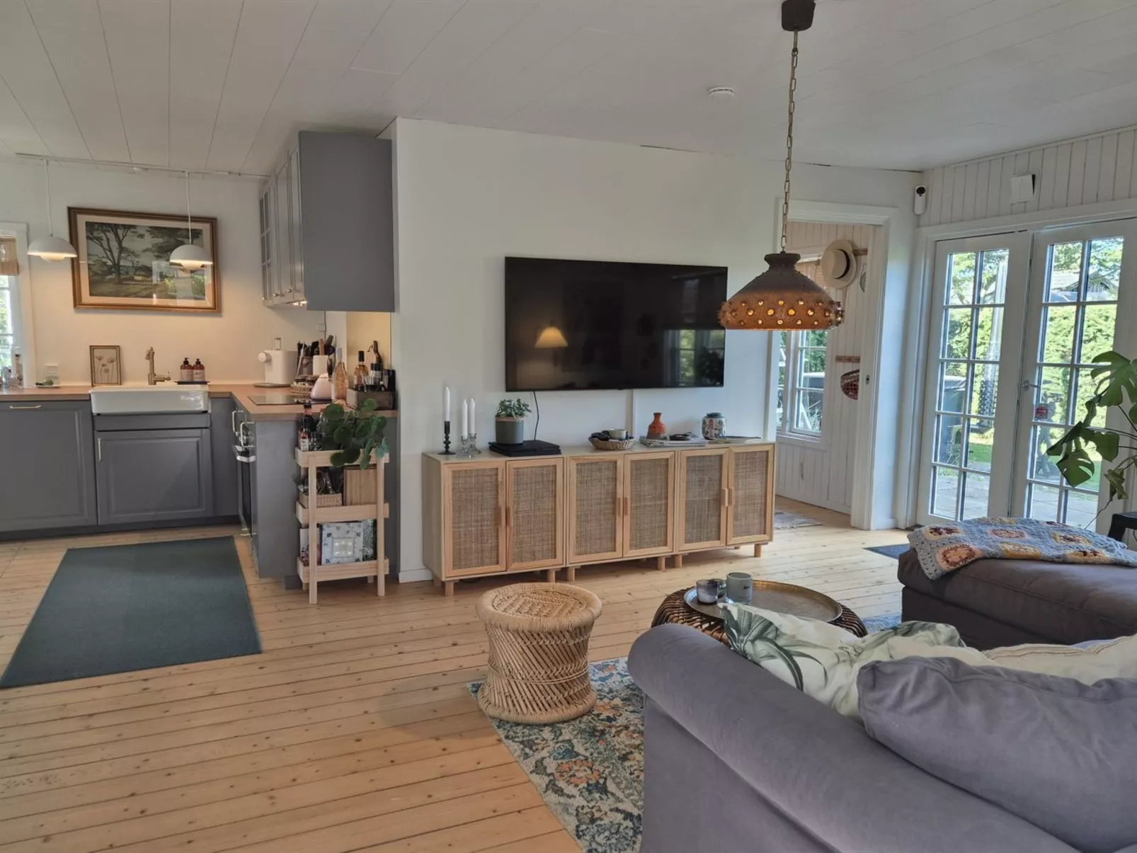 "Yvette" - 350m from the sea-Inside