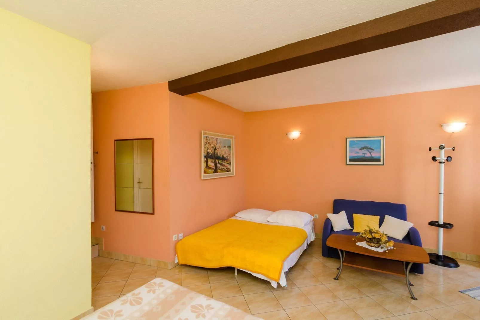 Apartment Olga - Studio Apartment with Terrace-Indoor