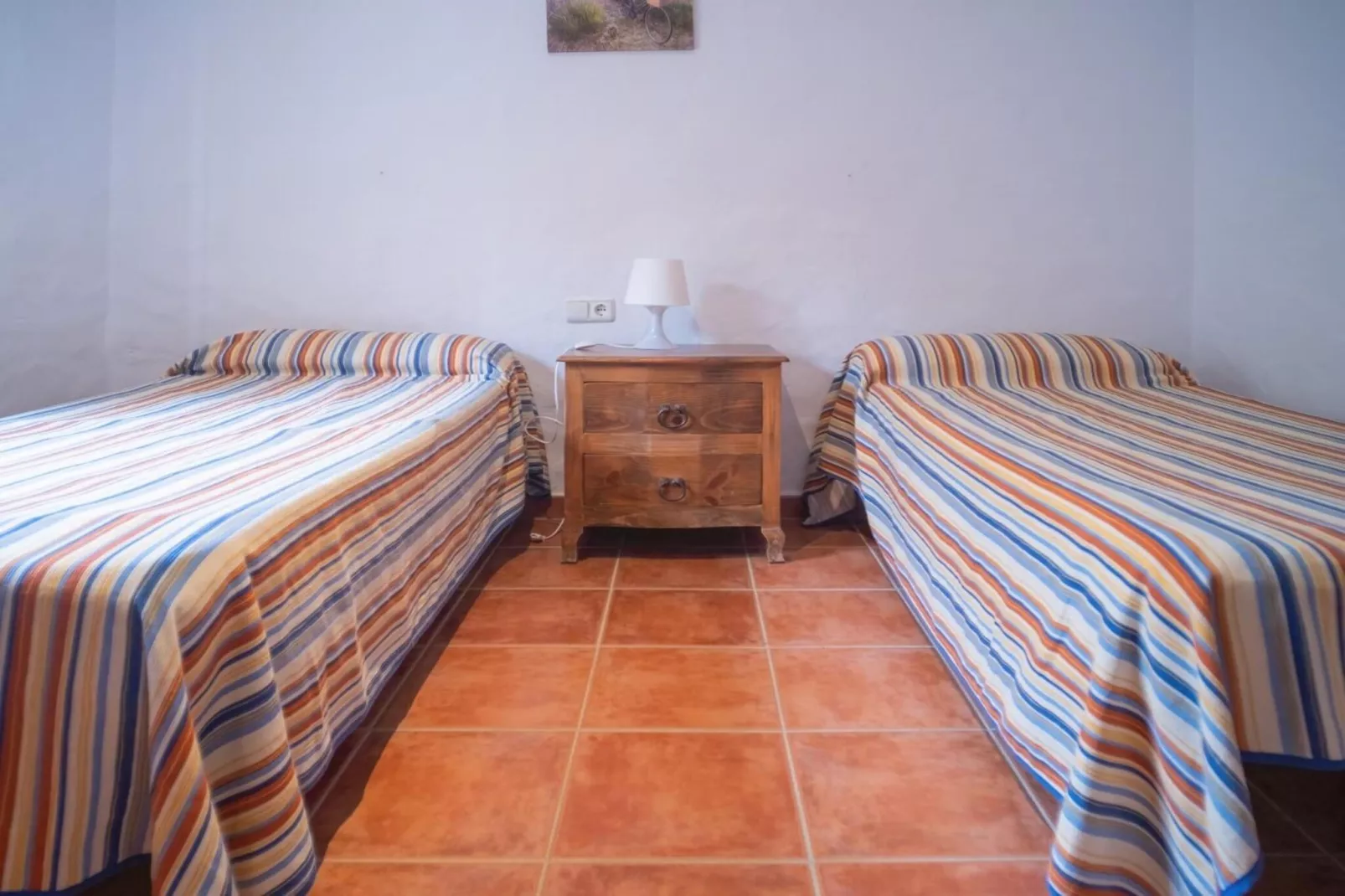 1282-+34630212745-Chambre