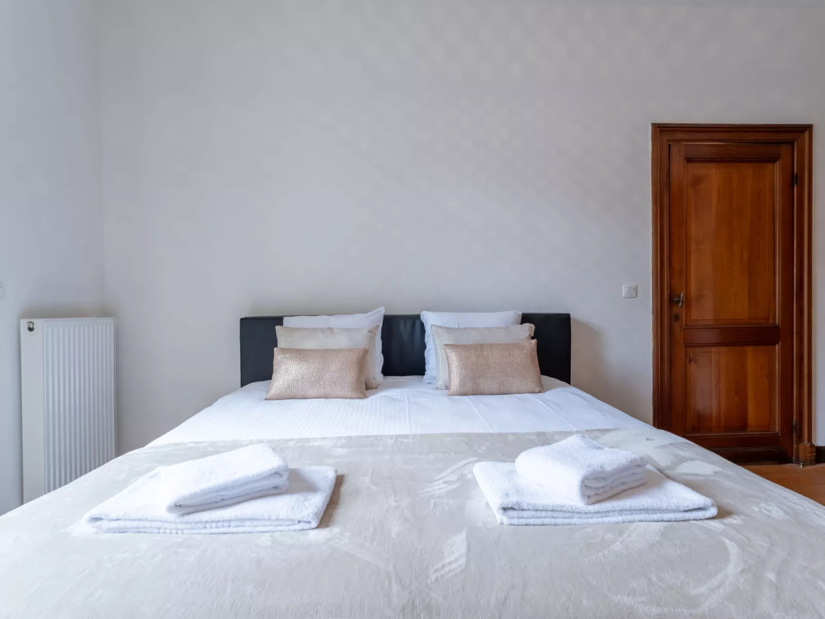 Notre Refuge - Your Belle Époque Escape-Dedans