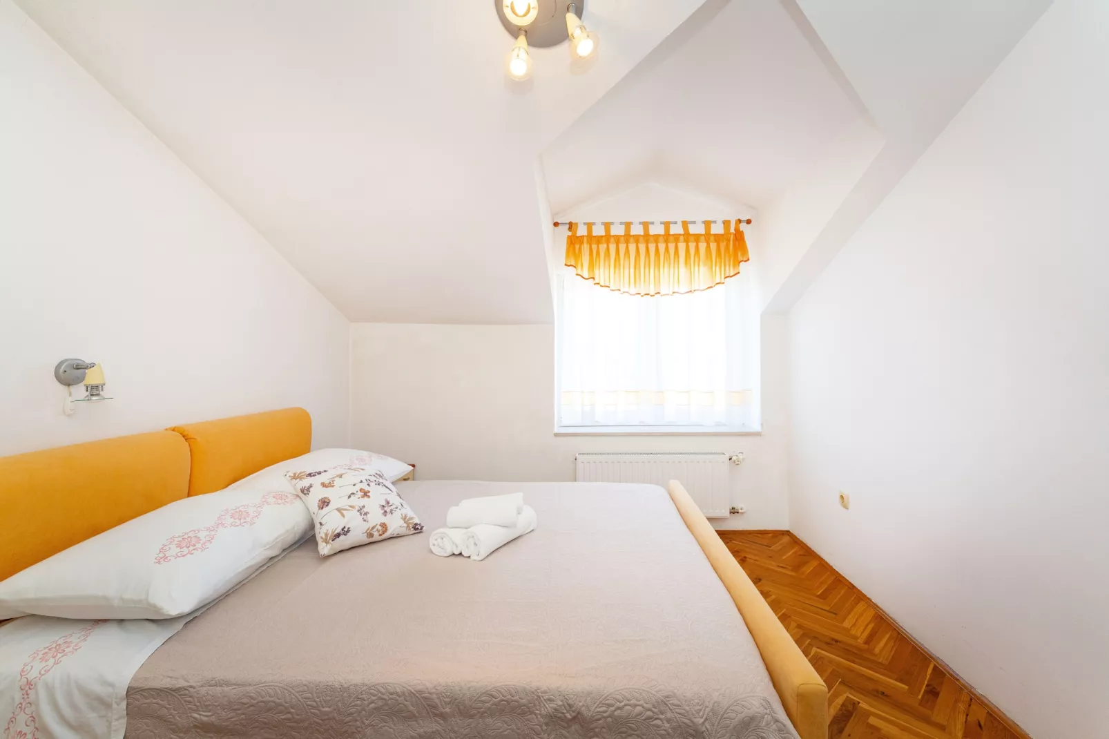 Beach house Privlaka-Schlafzimmer