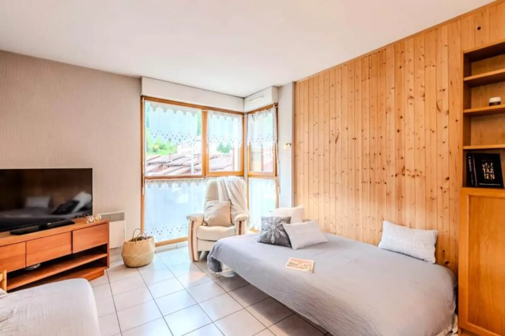 Slow Chalet Th&ocirc;nes: Lac & Montagne -15 Min Ski - Ascenseur, Balcon, Parking-Untagged