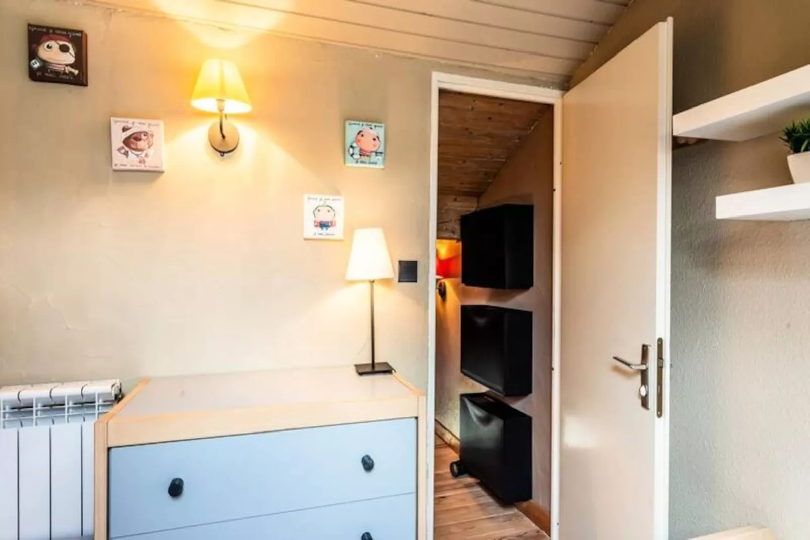 Slow Chalet Montblanc Soleil Sur Les Pistes Ascenseur Balcon, Vue, Parking-Untagged