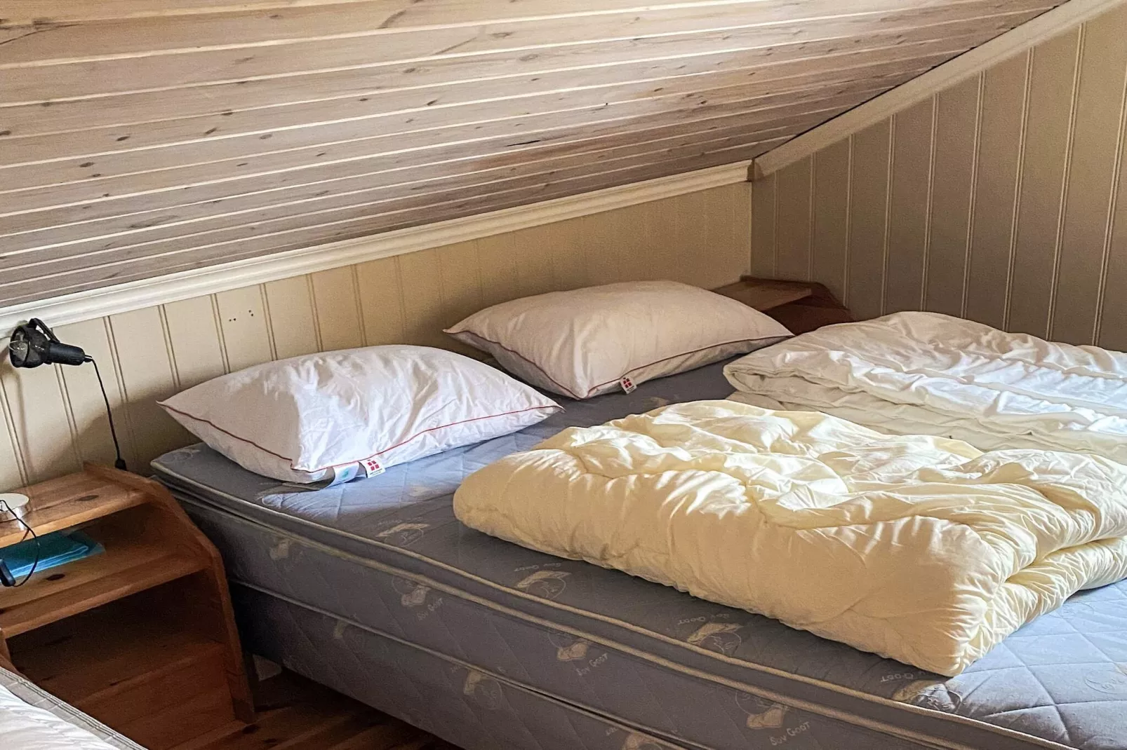 30653-PØLSEBU-Intérieur