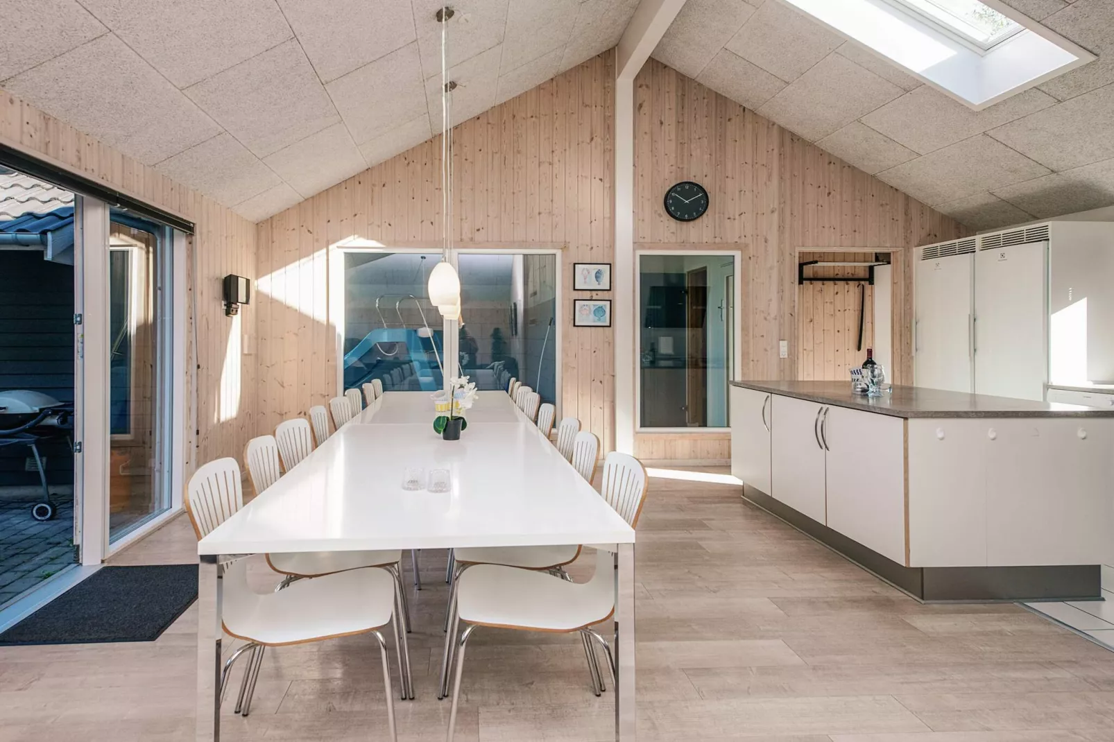 16 person holiday home in Glesborg-Indoor