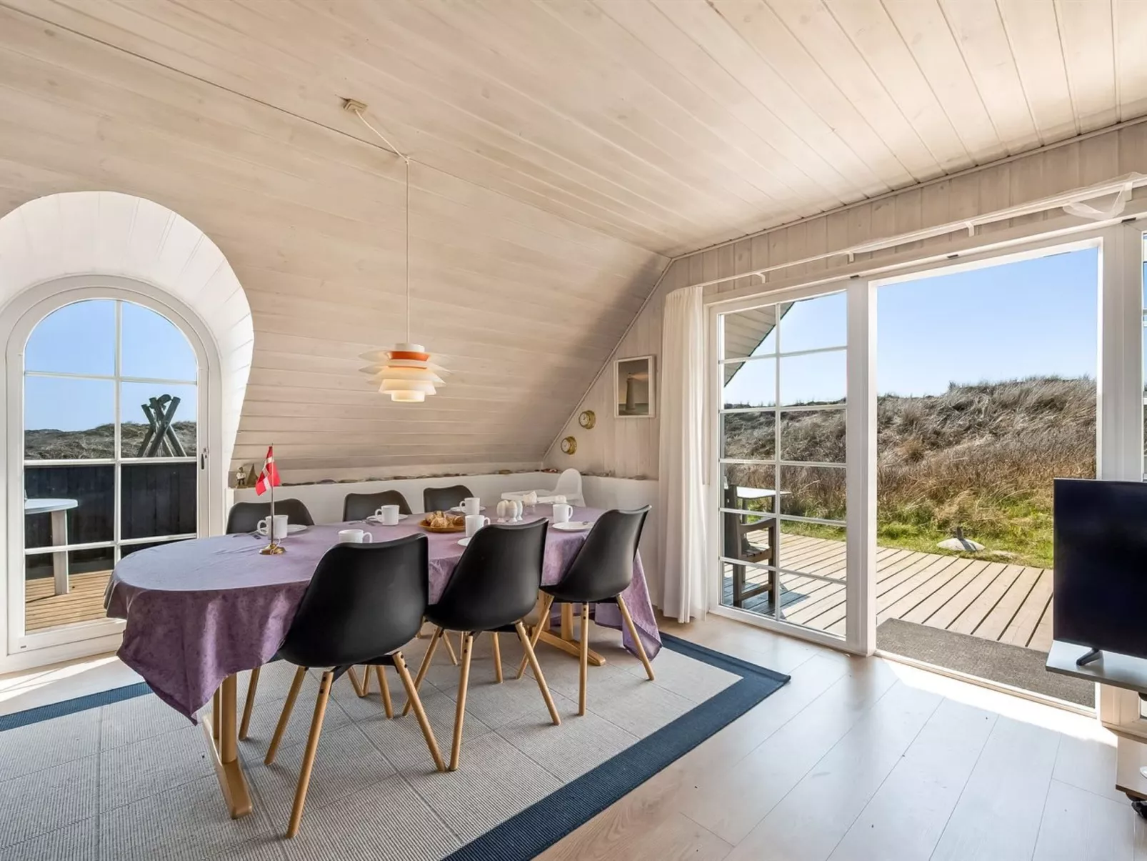 "Slava" - 250m from the sea-Inside