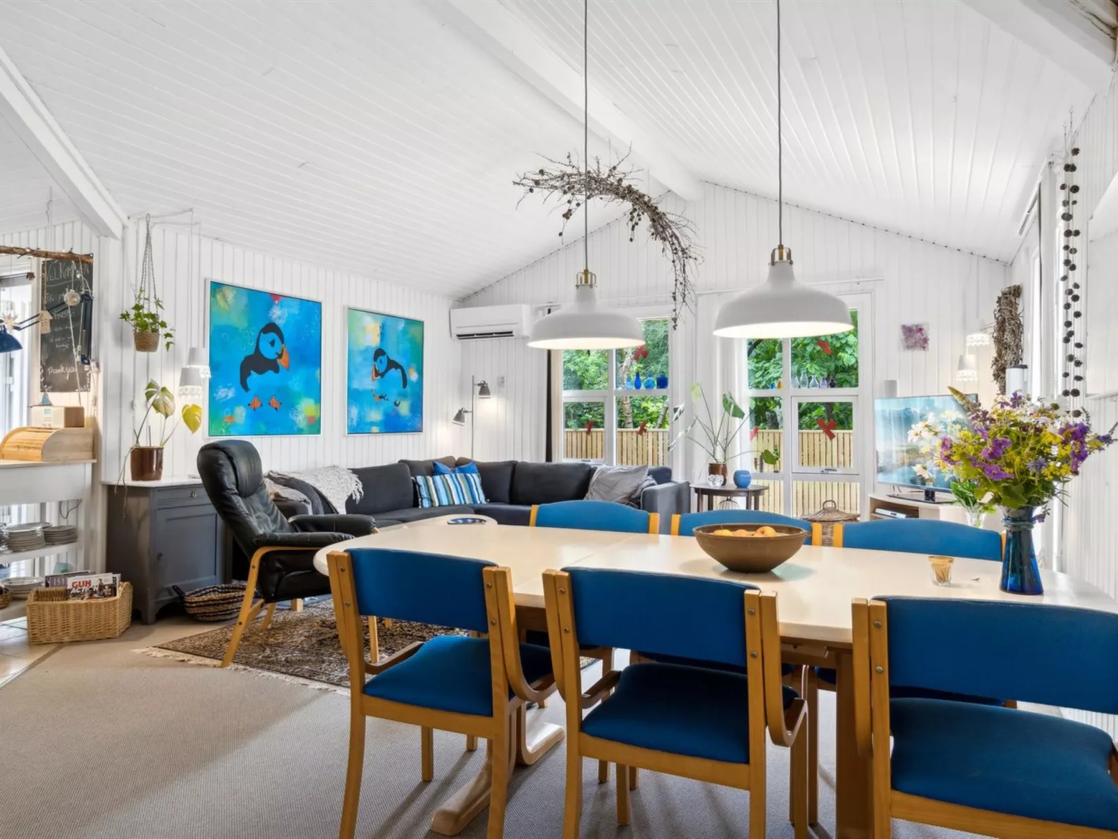 "Reika" - 1km from the sea-Inside