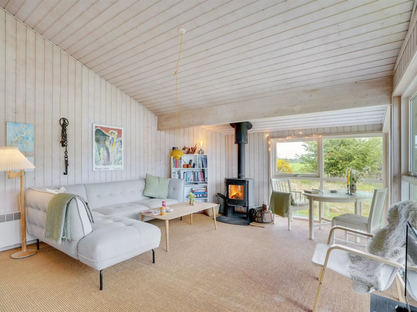 "Aameek" - 3km from the sea-Inside