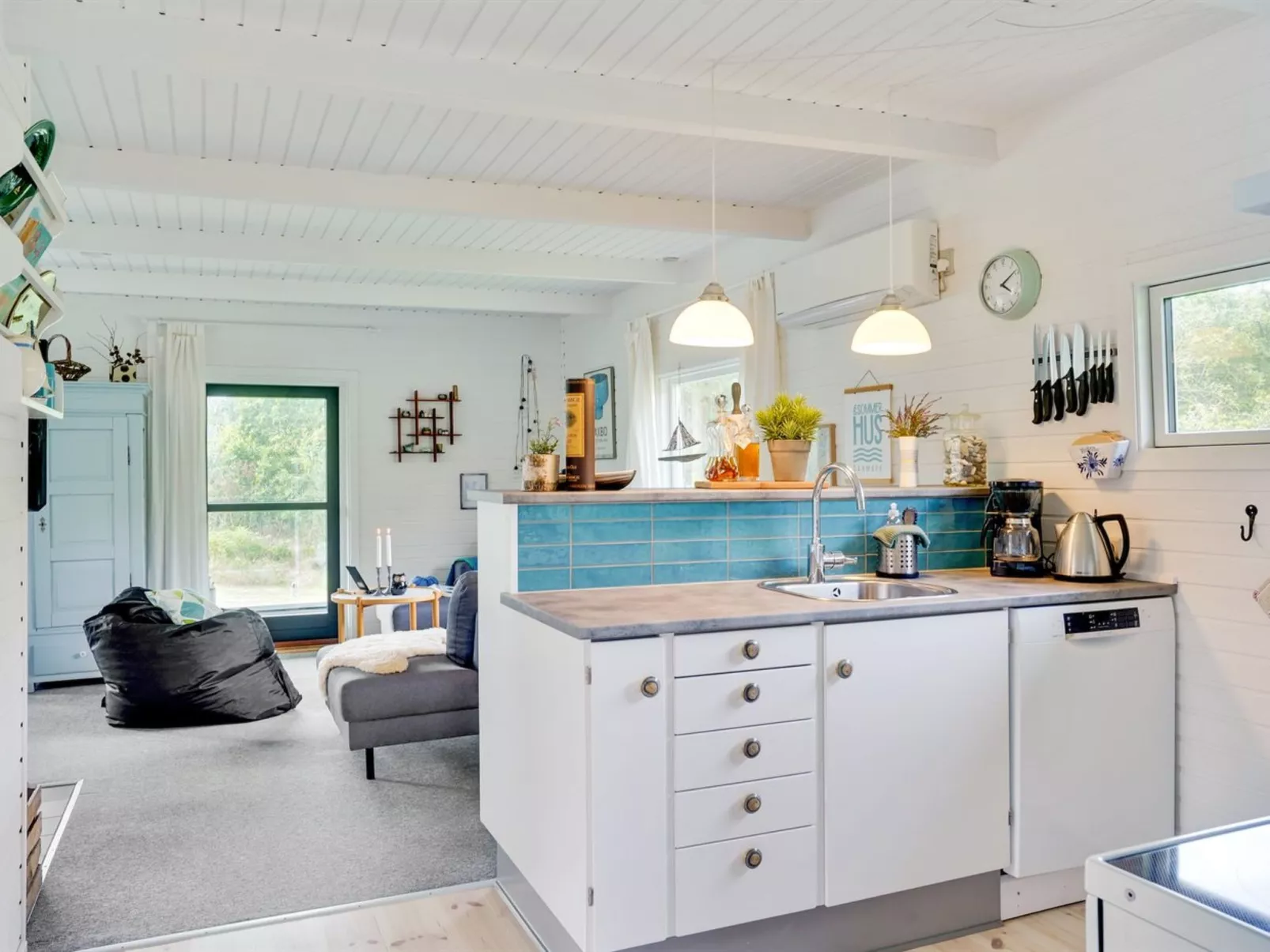 "Thersten" - 500m to the fjord-Inside