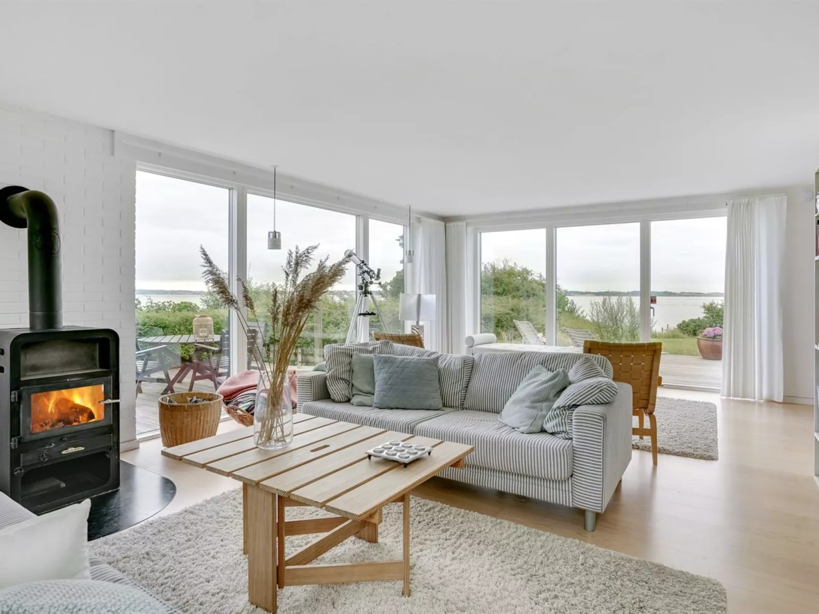 "Sissela" - 5m from the sea-Drinnen