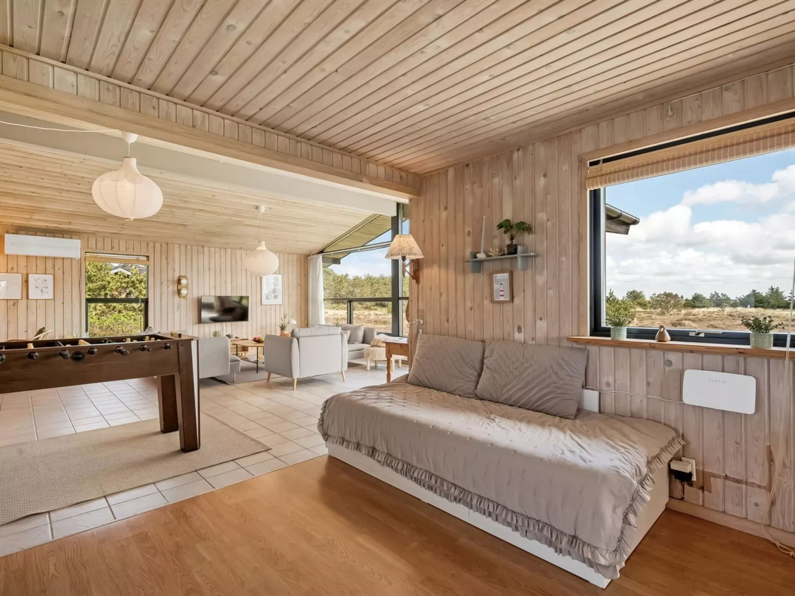 "Brunkil" - 500m from the sea-Inside