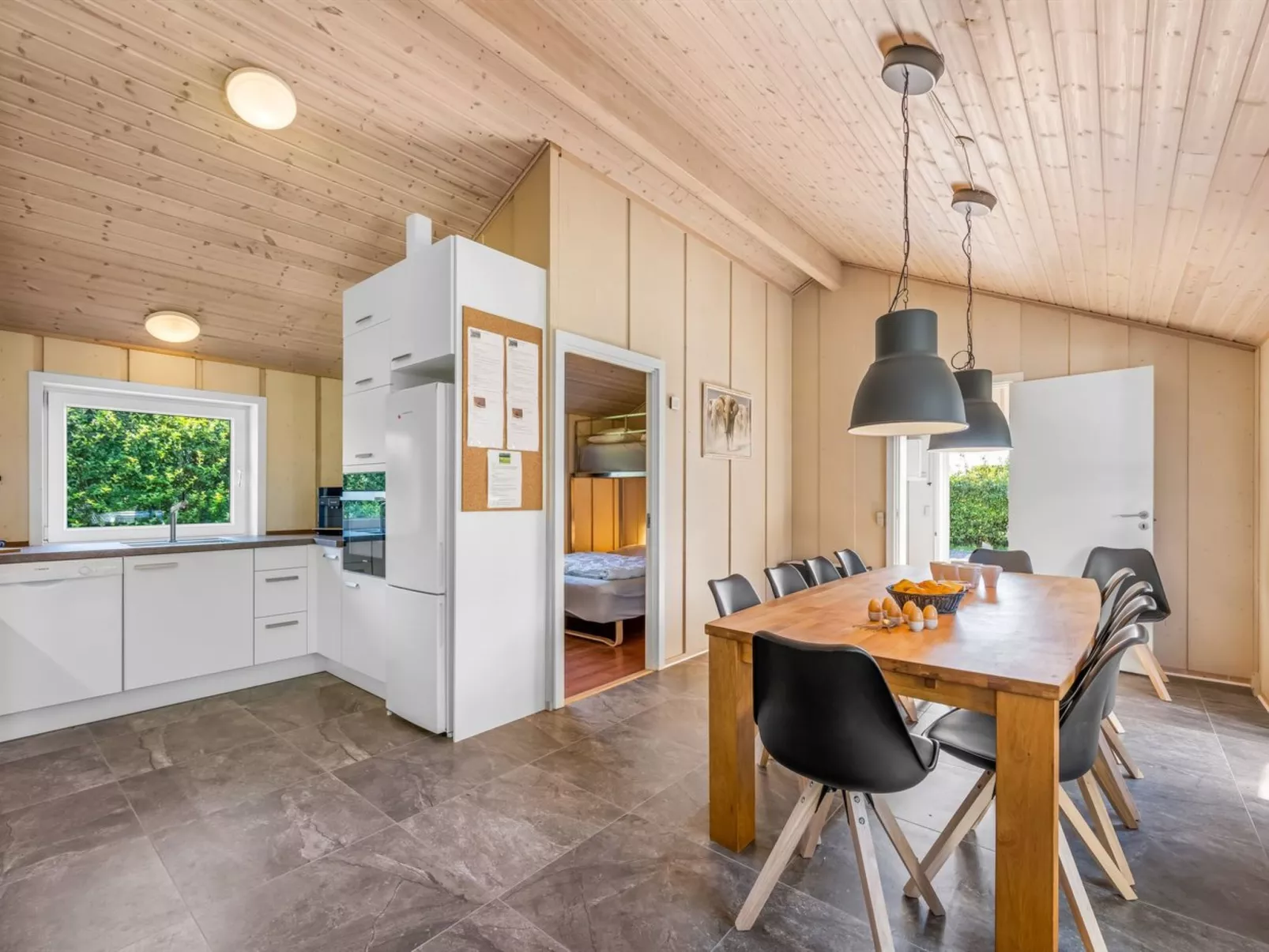 "Findus" - 1.2km to the fjord-Inside