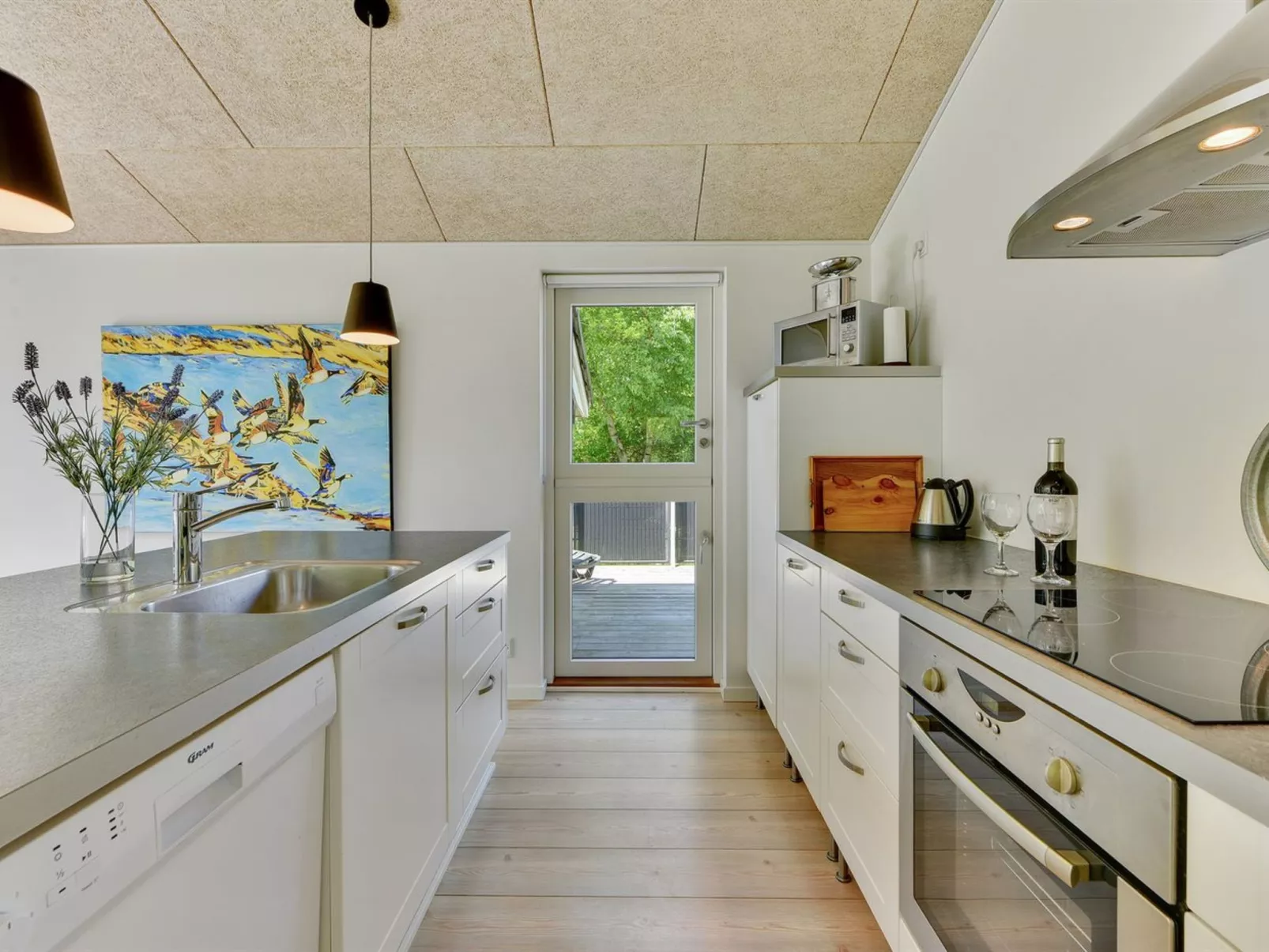 "Elena" - 800m to the fjord-Inside