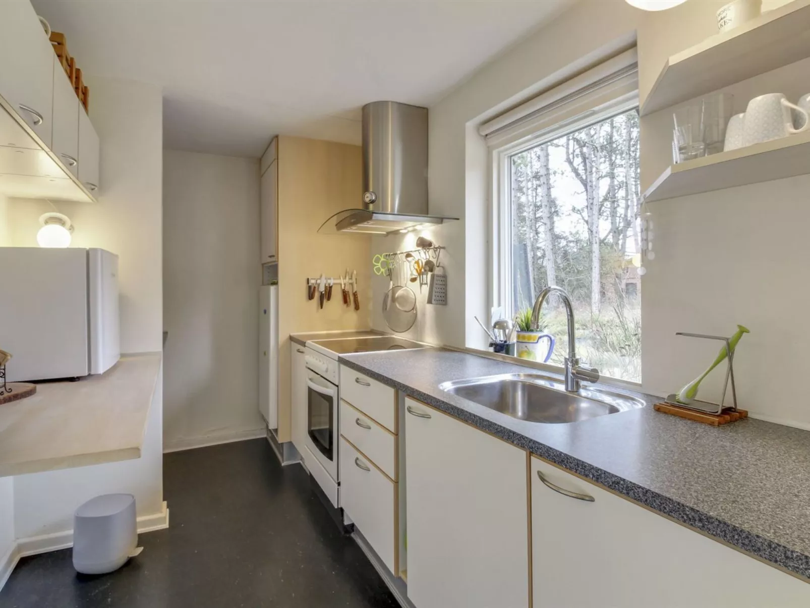 "Ridir" - 3.5km from the sea-Inside