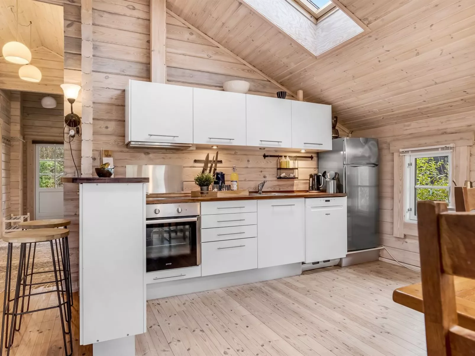 "Tanas" - 2km from the sea-Drinnen