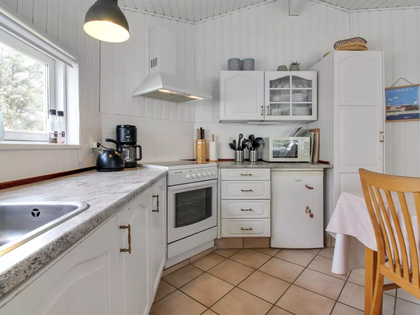 "Henryette" - 200m from the sea-Inside