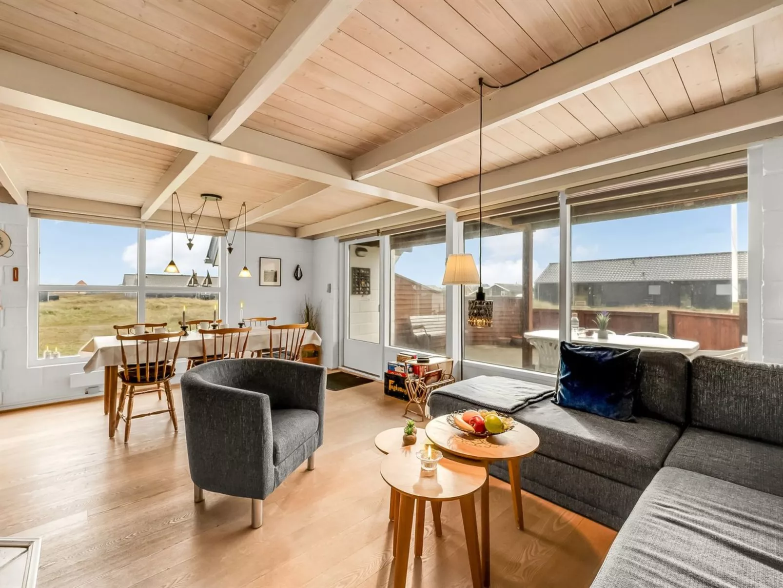 "Eringisl" - 50m from the sea-Drinnen