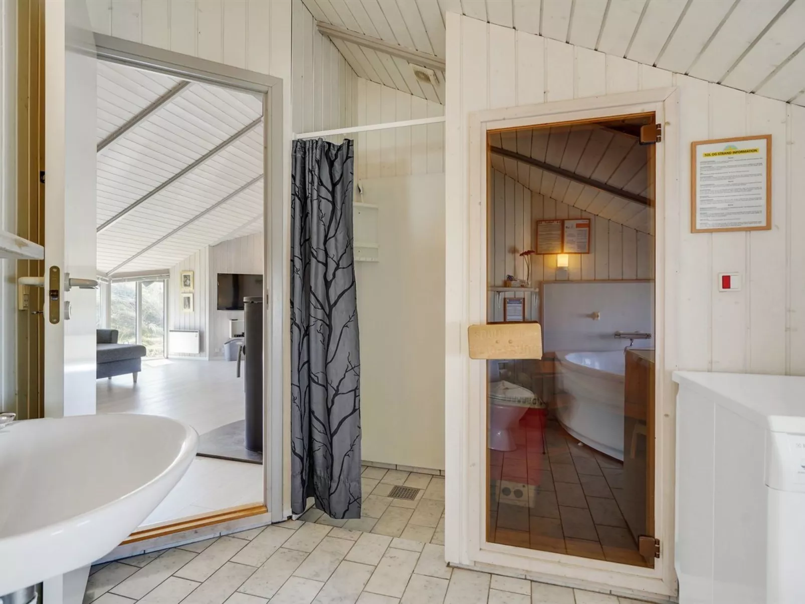 "Estella" - 500m to the fjord-Dedans