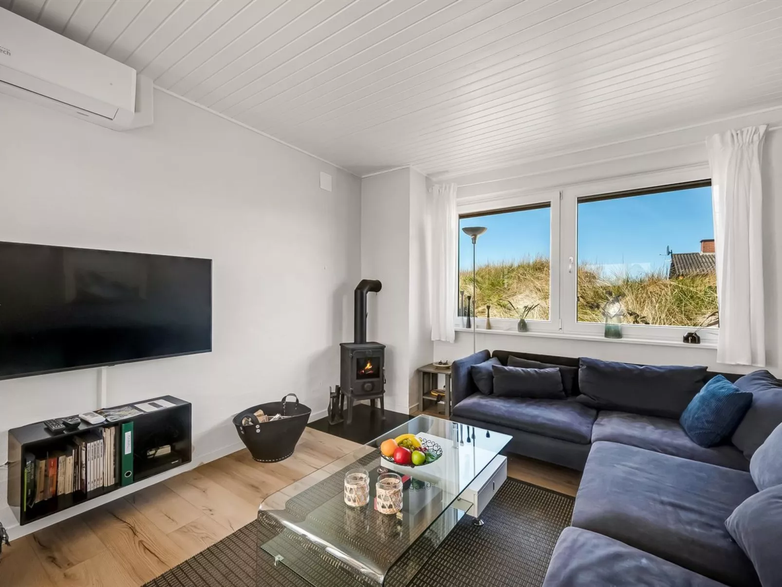 "Stinna" -  from the sea-Inside