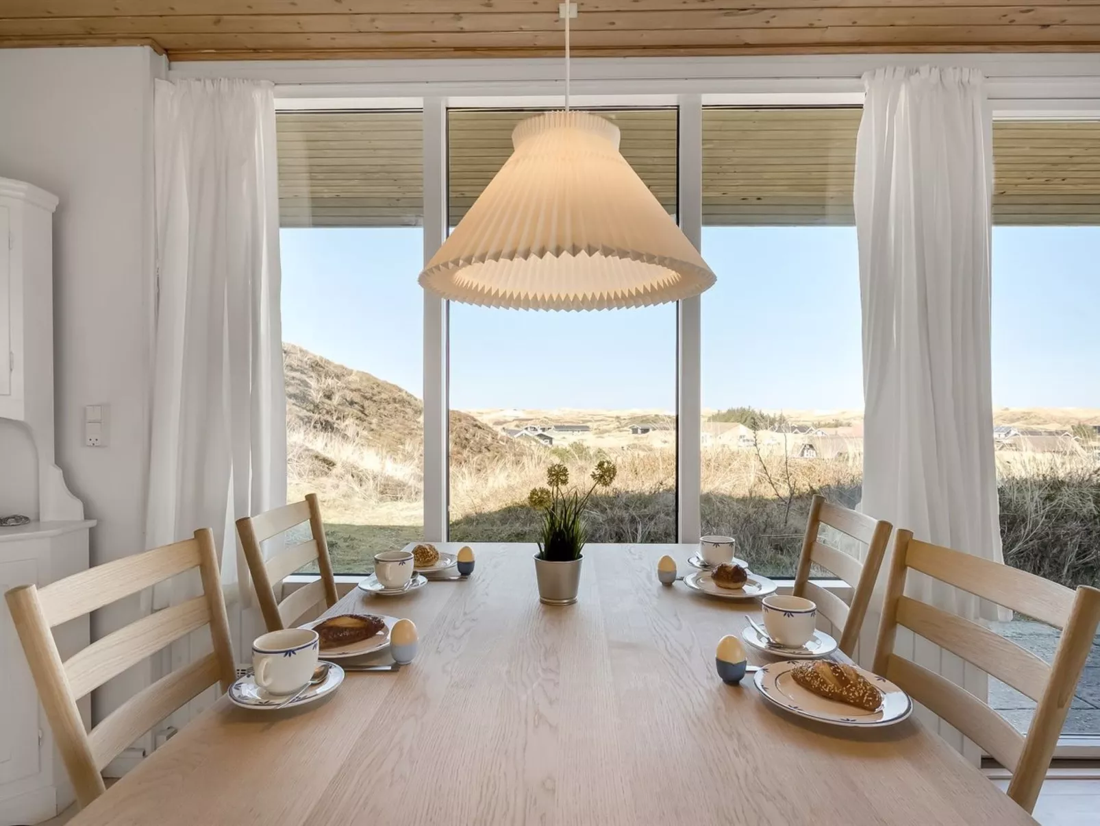 "Vina" - 200m to the fjord-Inside