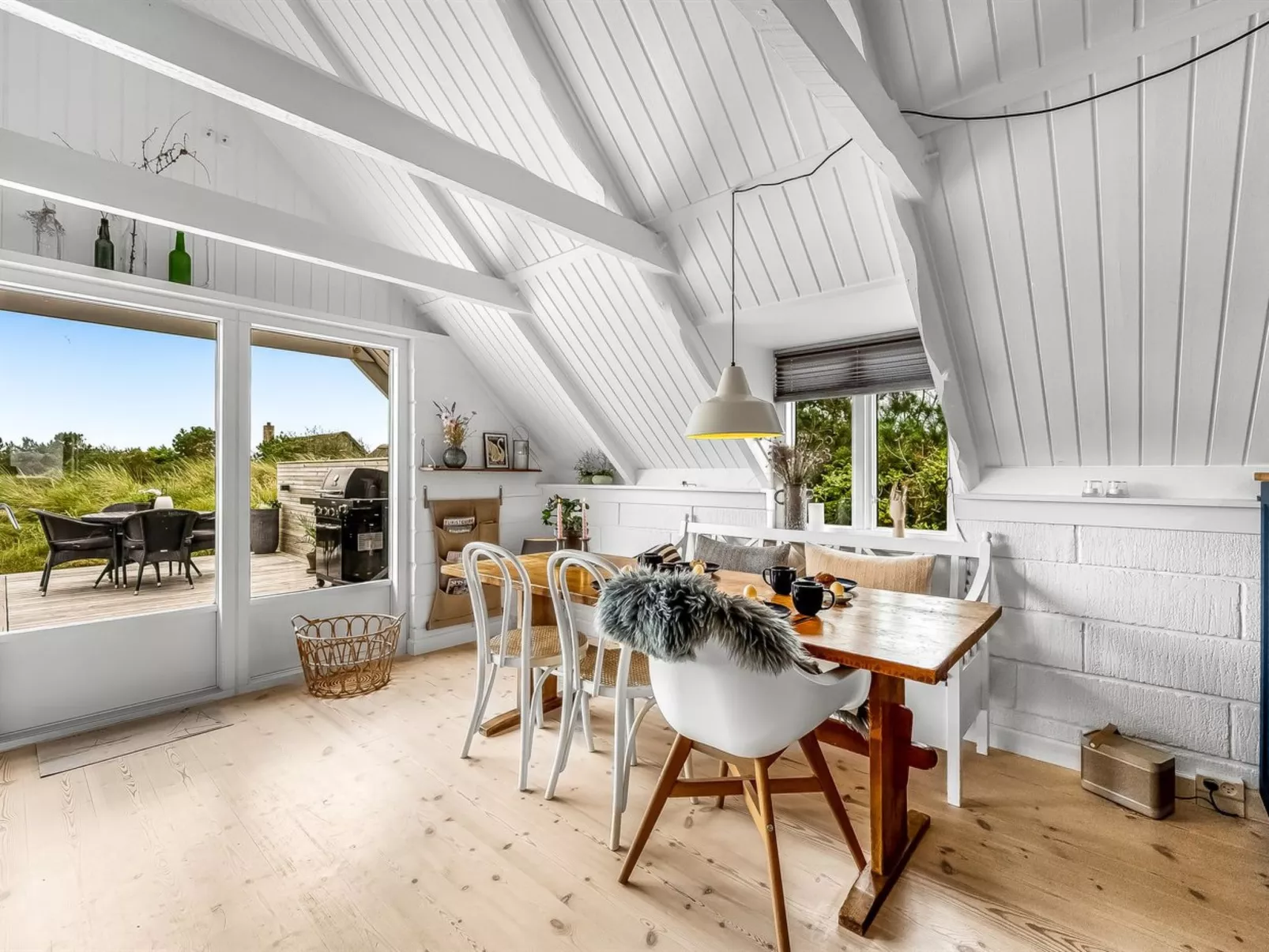 "Hen" - 400m from the sea-Dedans