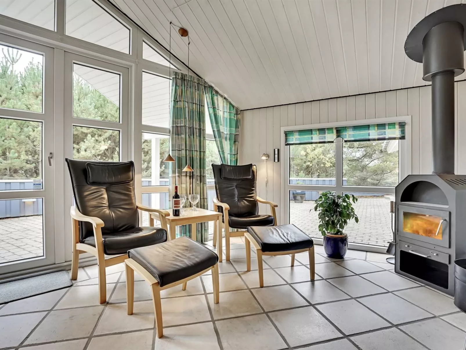 "Guththorm" - 600m from the sea-Dedans