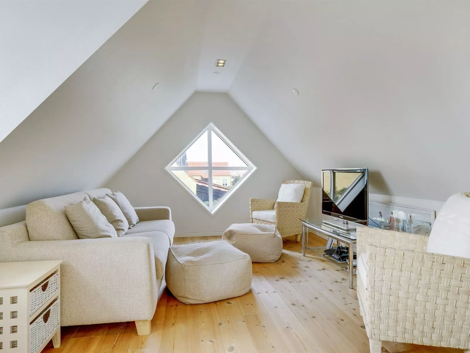 "Hialmar" - 400m from the sea-Dedans