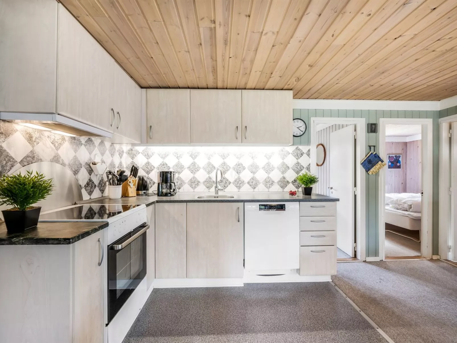 "Yardila" - 1.5km from the sea-Drinnen