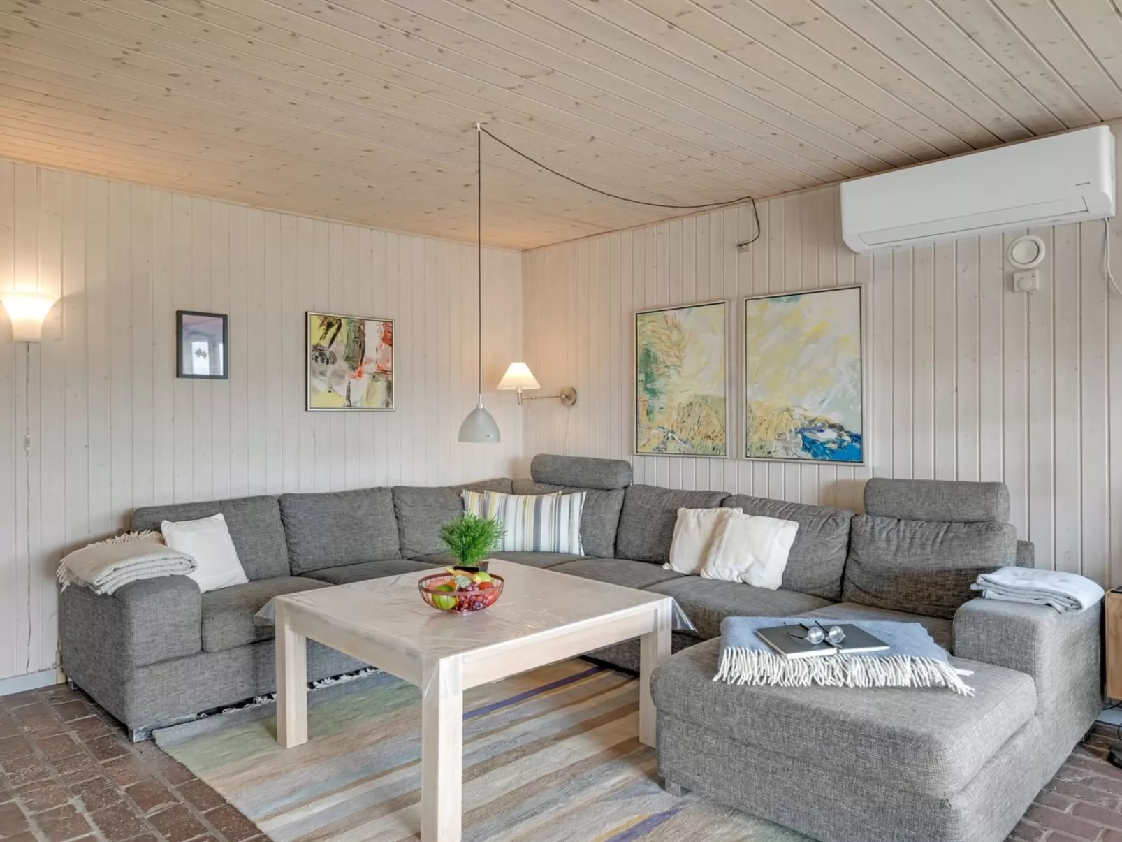 "Sutere" - 200m to the fjord-Inside