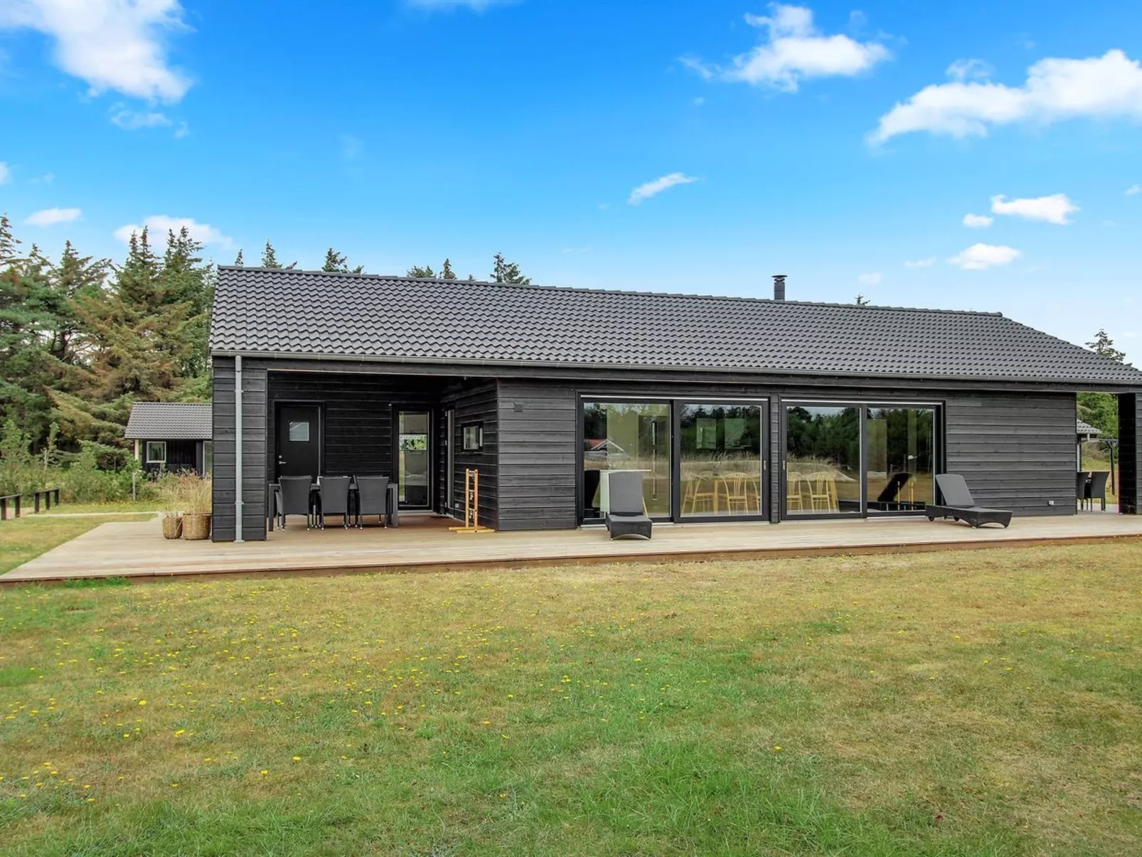 "Vasilka" - 800m from the sea-Outside