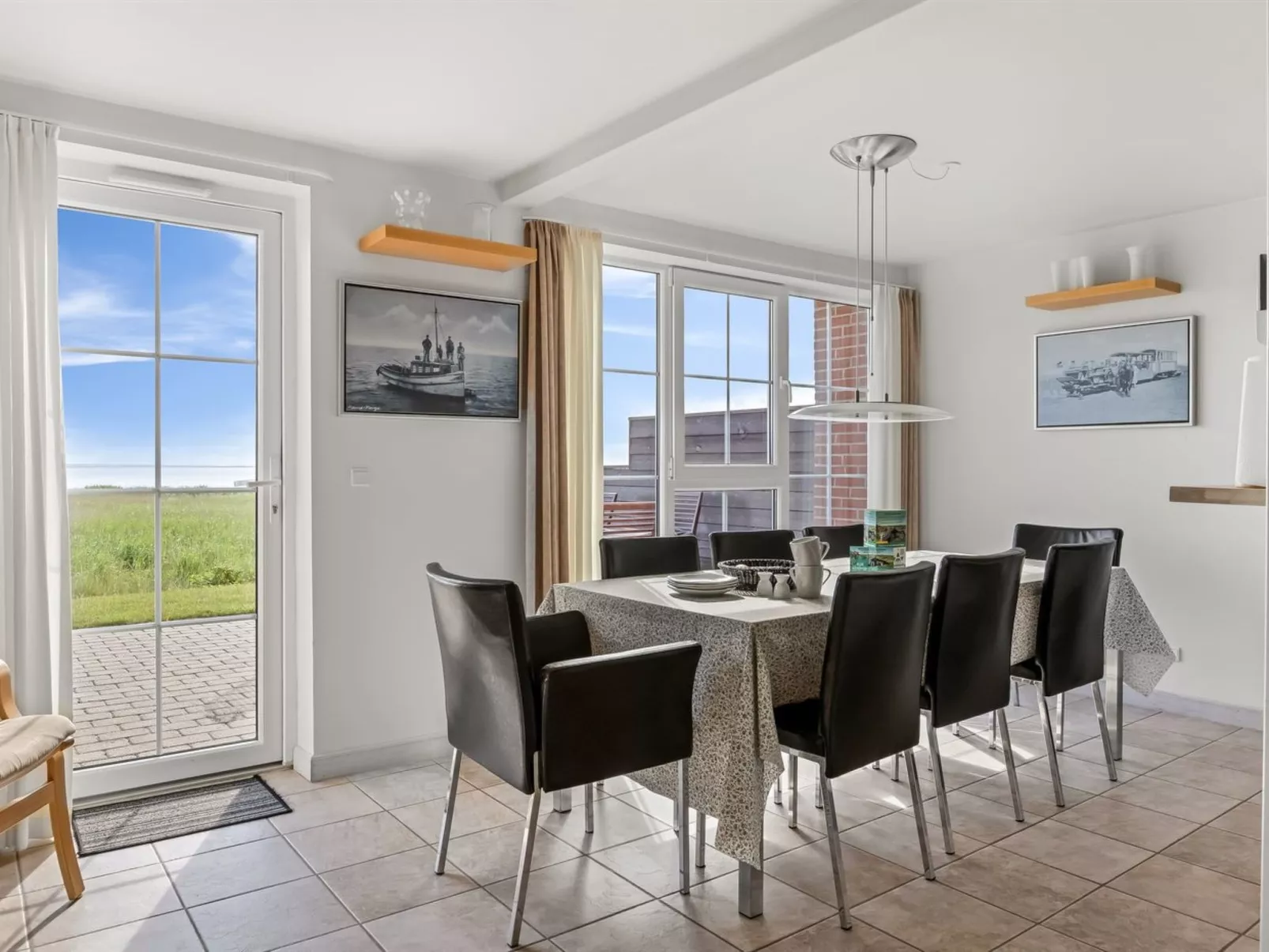 "Henrietta" - 3.5km from the sea-Dedans