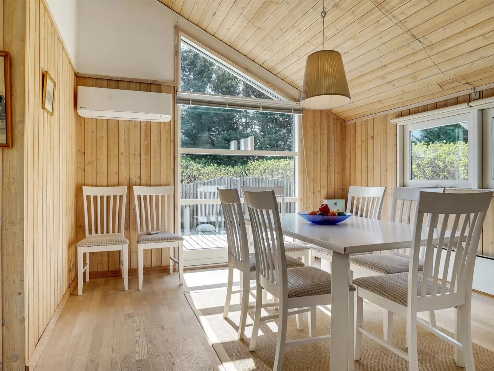 "Ømod" - 300m from the sea-Inside