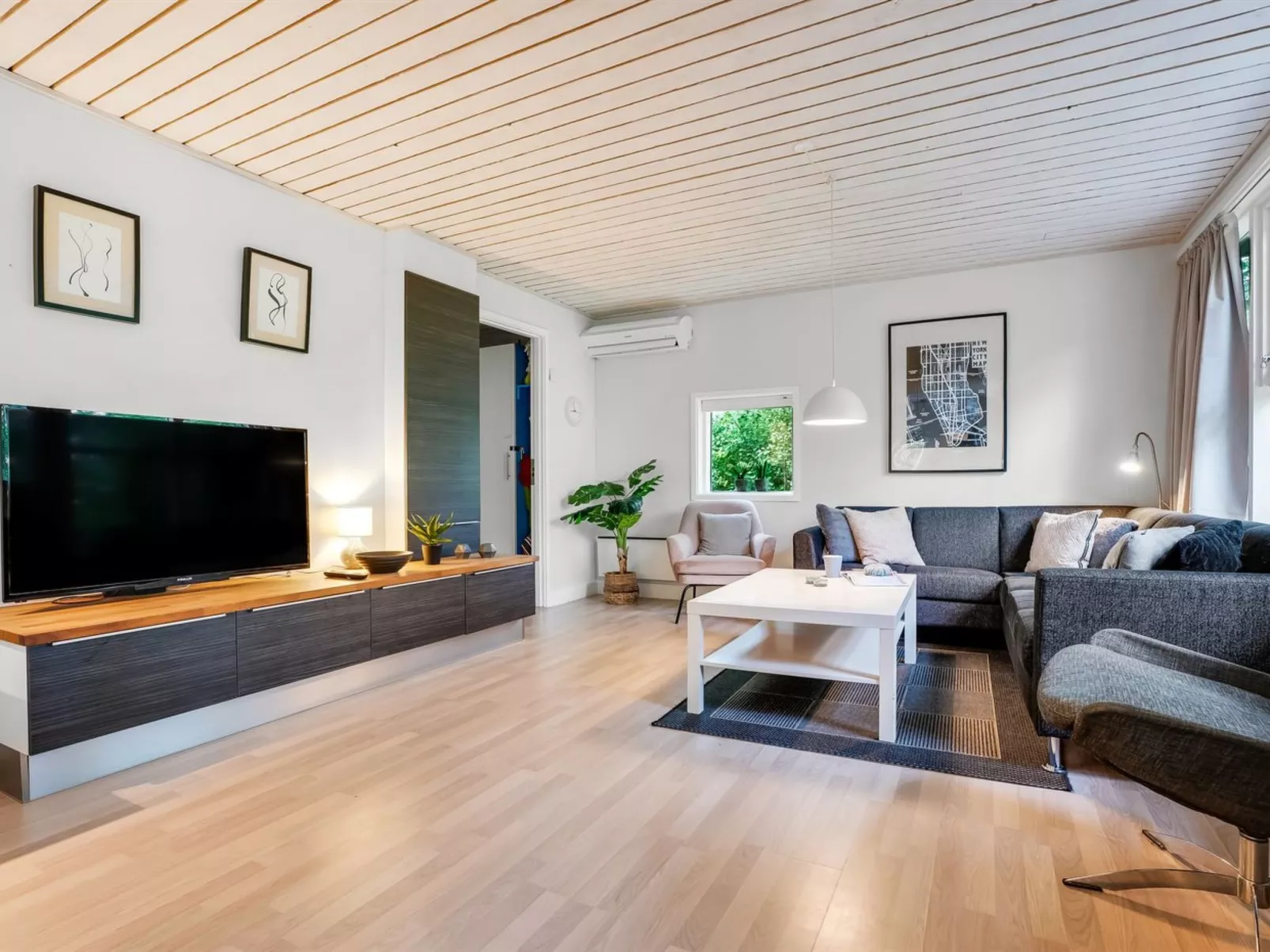 "Torsten" - 30m from the sea-Dedans