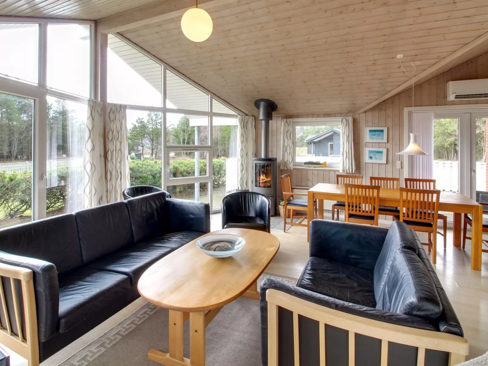 "Taisto" - 1.8km from the sea-Inside