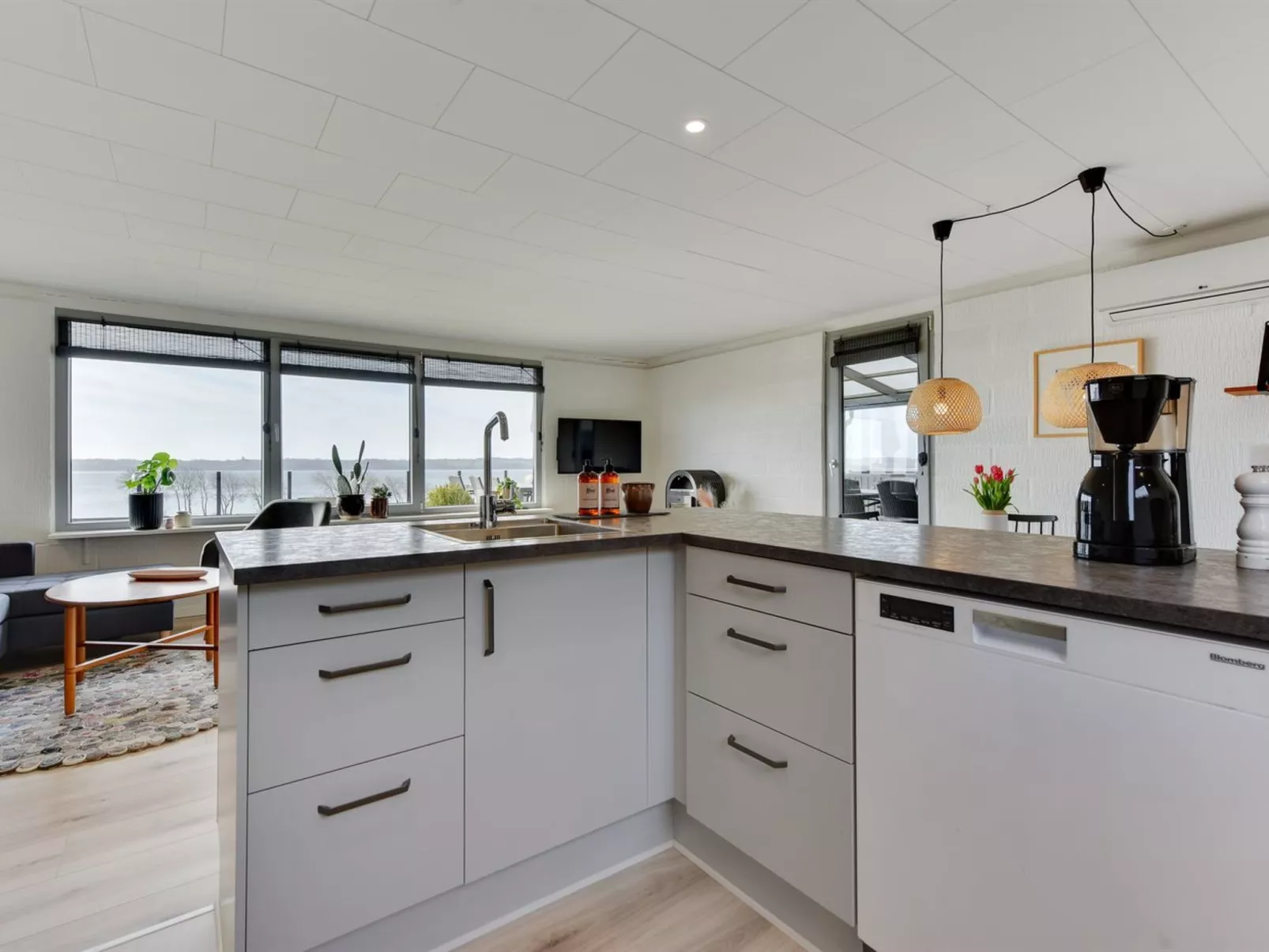 "Karli" - 330m to the fjord-Inside