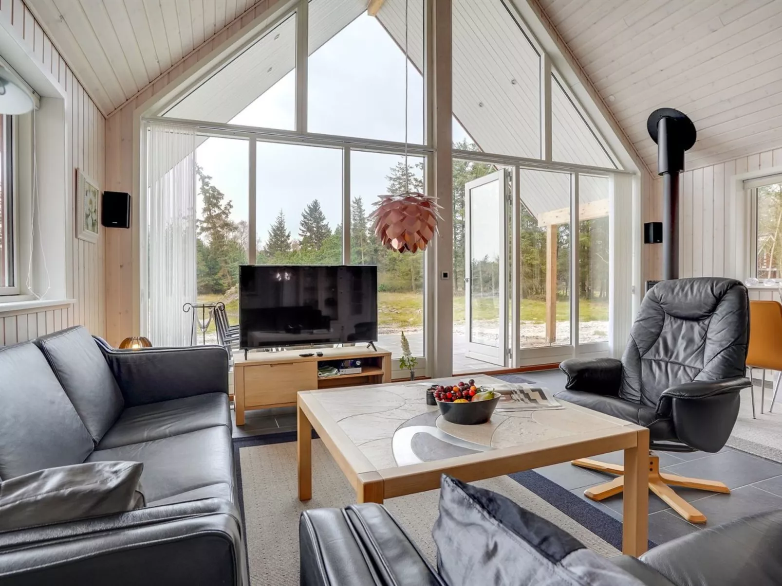 "Lima" - 3.5km from the sea-Drinnen