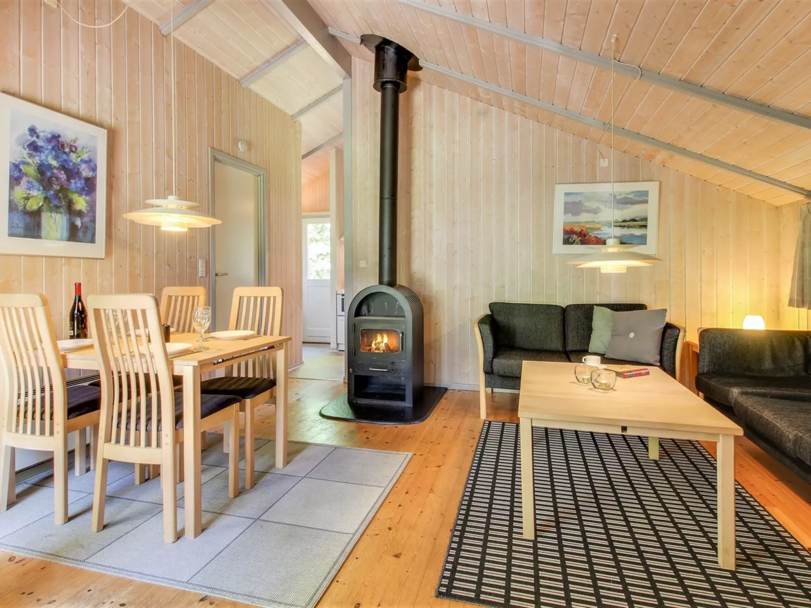 "Frederikke" - 28km from the sea-Drinnen