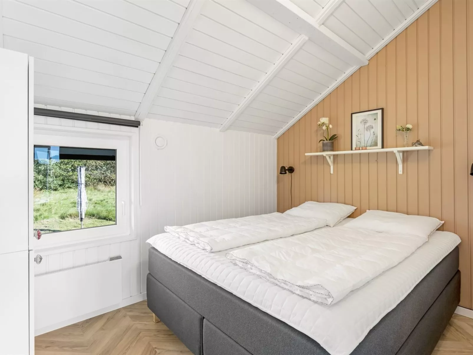 "Skyler" - 1km from the sea-Dedans