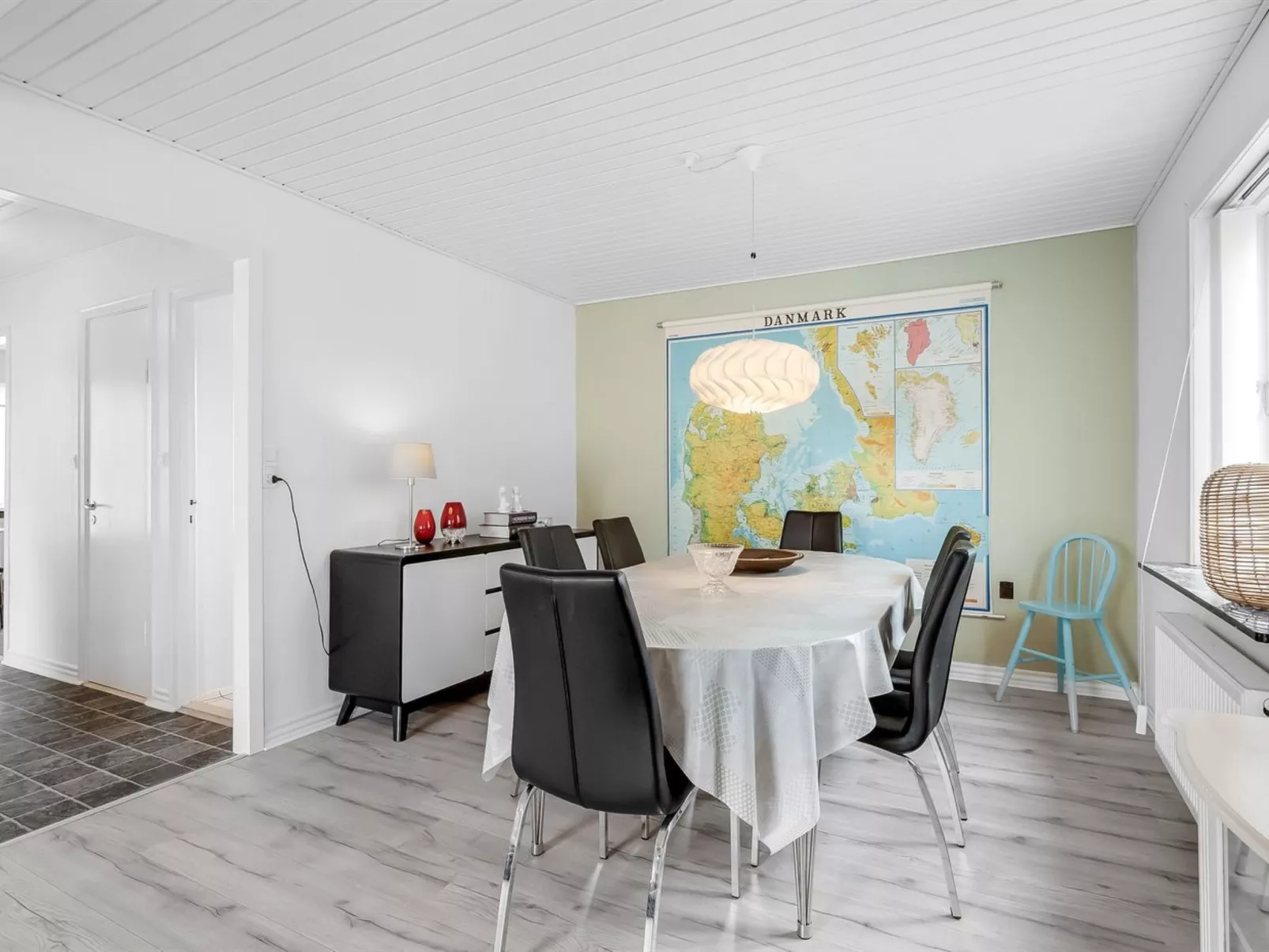 "Eluisa" - 300m from the sea-Inside