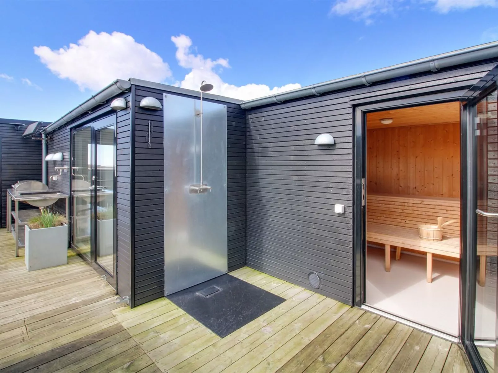 "Leto" - 2km from the sea-Draußen