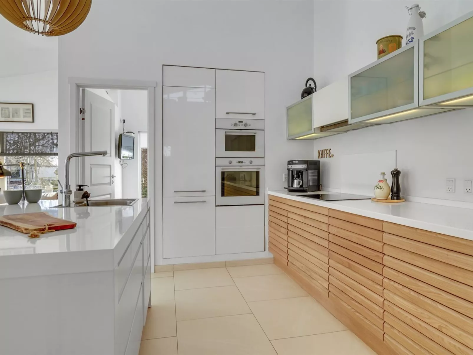 "Biorn" - 70m from the sea-Inside