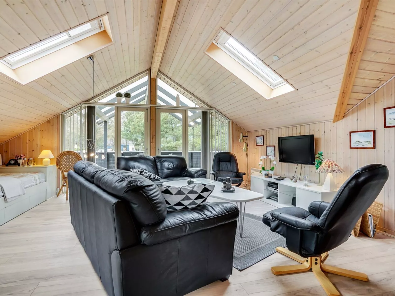 "Medard" - 2km from the sea-Dedans