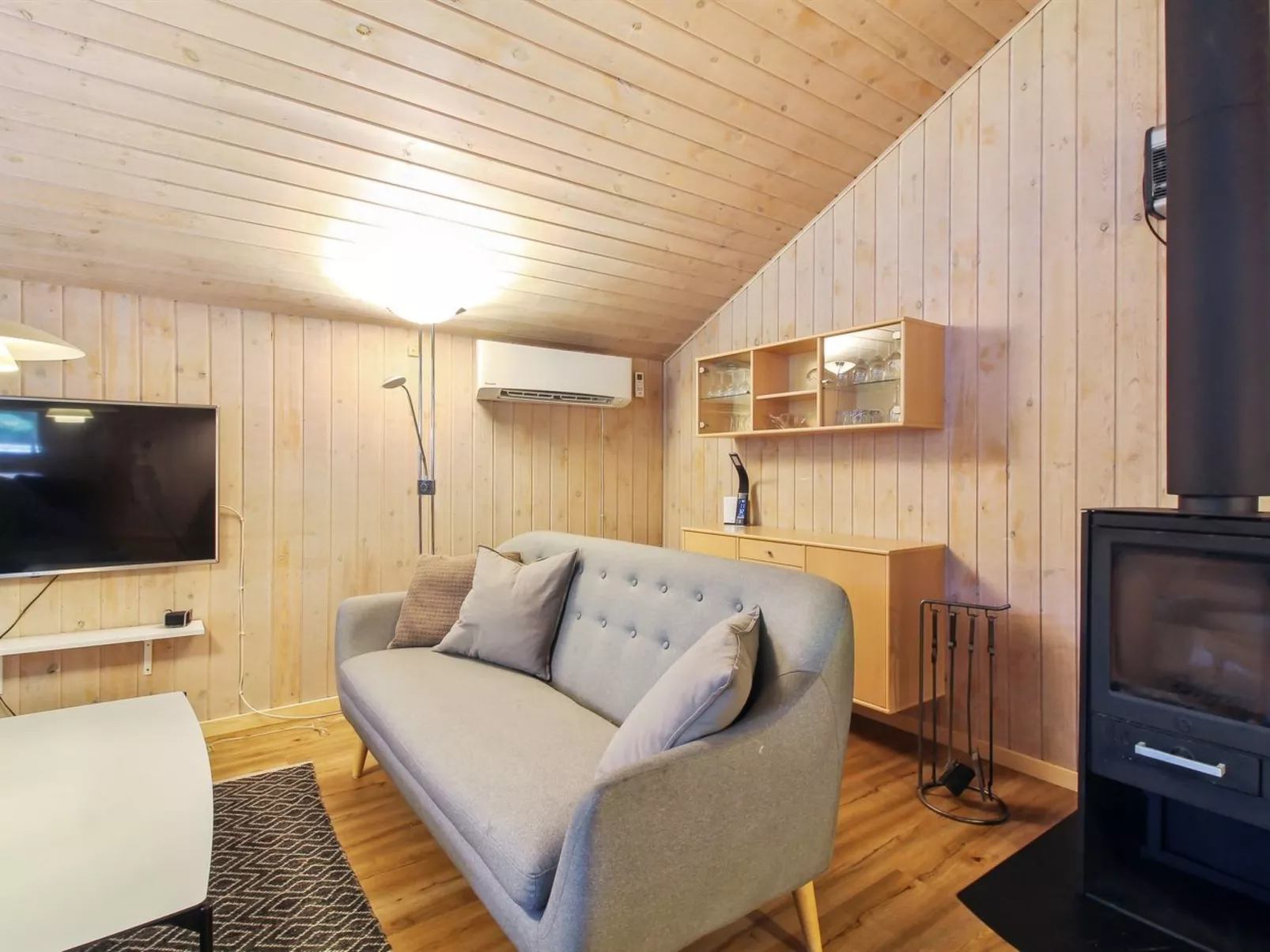 "Elsemaria" - 1.3km from the sea-Inside