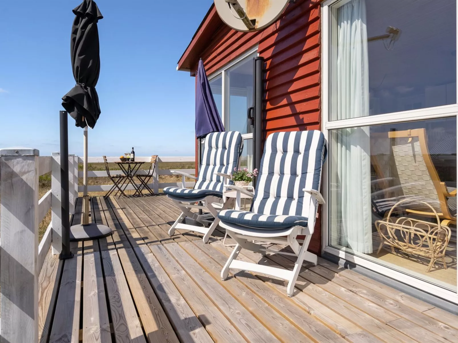 "Blomma" - 350m from the sea-Draußen