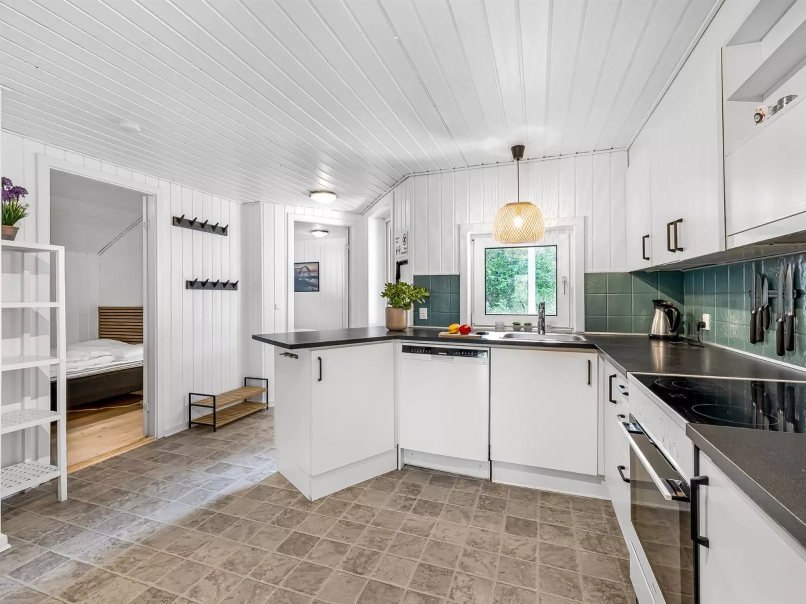 "Sylvi" - 1.7km from the sea-Dedans